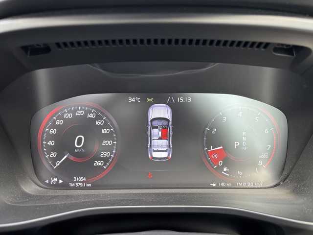 ボルボ ＸＣ４０ T4 モメンタム 和歌山県 2020(令2)年 3.2万km 赤 パノラマSR /ACC /BSM /LKA /純ナビ /360度カメ /フルセグTV /オートテールゲート /Bluetoothオーディオ /前後ドラレコ /パワーシート /シートヒーター /ワイヤレス充電 /スマートキー /プッシュスタート /純19incAW /LEDライト /ETC
