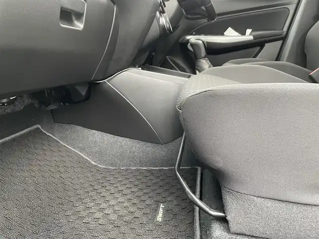 スズキ スイフト XG LTD 宮城県 2019(平31)年 4.4万km ピュアホワイトP 走行距離：43790ｋｍ/追従クルーズコントロール/バックカメラ/D席シートヒーター/純正フロアマット/ETC/ドアバイザー/LEDヘッドライト/スマートキー