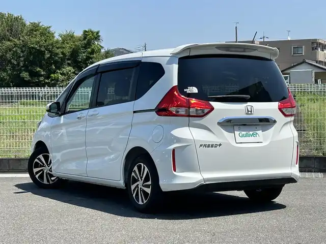 ホンダ フリード＋ G ホンダセンシング 群馬県 2018(平30)年 5.1万km ホワイトオーキッドパール ワンオーナー/社外メモリーナビ/（FM/AM/CD/DVD/フルセグTV/Bluetooth/iPod）/ホンダセンシング/・衝突軽減ブレーキ/・歩行者事故低減ステアリング/・アダプティブクルーズコントロール/・車線維持支援システム/・誤発進抑制機能/・路外逸脱抑制機能/・先行車発進お知らせ機能/・標識認識機能/・後方誤発進抑制機能/前方ドラレコ/ヒーテッドドアミラー/熱線フロントガラス/両側電動スライドドア/プッシュスタート/電格ミラー/ドアバイザー/ステアリングスイッチ/純正フロアマット/純正アルミ/ビルトインETC/取扱説明書/保証書/スペアキー×1