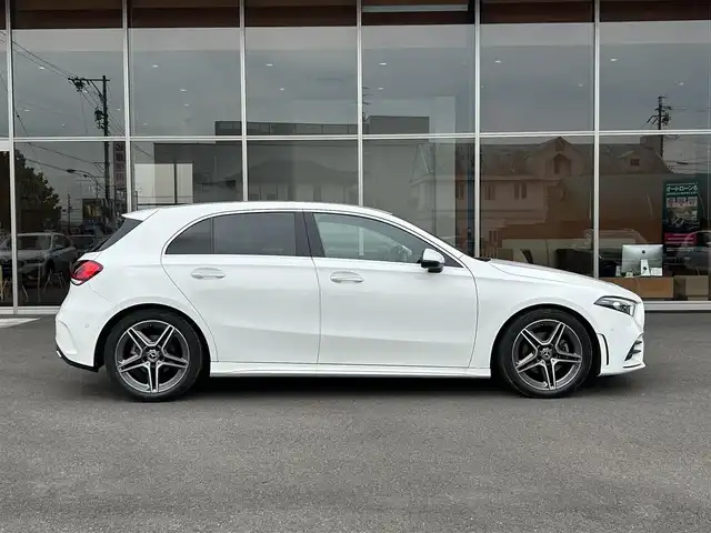 メルセデス・ベンツ Ｍ・ベンツ Ａ１８０ スタイル AMGライン 岐阜県 2021(令3)年 1.8万km ポーラホワイト レーダーセーフティパッケージ/　アクティブディスタンスアシスト/　アクティブブレーキアシスト/　PER-SAFE/　PER-SAFEプラス/　アクティブブラインドスポットアシスト/　アクティブレーンキーピングアシスト/AMGライン/　AMGスタイリングパッケージ/　マルチビームLEDヘッドライト/　アダプティブハイビームアシストプラス/ナビゲーションパッケージ/　トラフィックサインアシスト/　前席メモリー付きパワーシート/　アクティブステアリングアシスト/　アクティブレーンチェンジアシスト/　フルセグTV/　Bluetooth/純正ETC/　