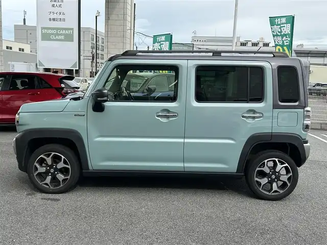 スズキ ハスラー Jスタイル ターボ 奈良県 2022(令4)年 3.8万km オフブルーメタリック/ガンメタリック2トーンルーフ 1オーナー/純正ディーラーナビ(PVH-9300DVSZS)/BT/CD/DVD/iPod//ルーフレール/衝突軽減システム/コーナーセンサー/レーンキープアシスト/横滑り防止装置/フルフラットシート/バックカメラ/ETC/シートヒーター/パドルシフト/フロントサンシェード付/オートLEDライト/保証書・取説・スペアキー付