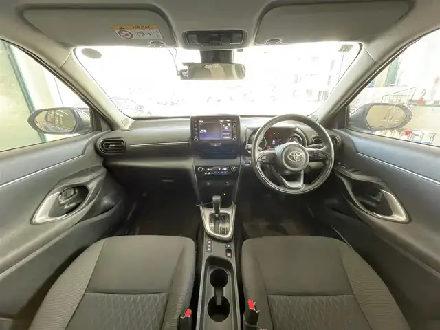 トヨタ ヤリスクロス ハイブリッド G 千葉県 2020(令2)年 6.9万km ブラックマイカ グレイッシュブルー 2トーン ワンオーナー/Toyota Safety Sense/・プリクラッシュセーフティ（歩行者［昼夜］・自転車運転者［昼］検知機能付衝突回避支援タイプ/ミリ波レーダー＋単眼カメラ方式）/・レーントレーシングアシスト［LTA］/・レーダークルーズコントロール（全車速追従機能付）/・オートマチックハイビーム［AHB］/・ロードサインアシスト［RSA］/パノラミックビューモニター/ディスプレイオーディオ/・AM/FM/Bluetoothオーディオ/デジタルメーター/ツートンカラー/ETC/前後ドラレコ/保証書/取扱説明書