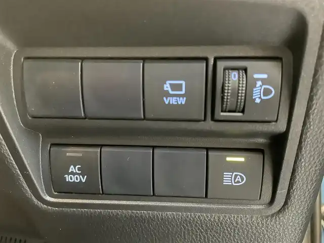 トヨタ ヤリスクロス ハイブリッド G 千葉県 2020(令2)年 6.9万km ブラックマイカ グレイッシュブルー 2トーン ワンオーナー/Toyota Safety Sense/・プリクラッシュセーフティ（歩行者［昼夜］・自転車運転者［昼］検知機能付衝突回避支援タイプ/ミリ波レーダー＋単眼カメラ方式）/・レーントレーシングアシスト［LTA］/・レーダークルーズコントロール（全車速追従機能付）/・オートマチックハイビーム［AHB］/・ロードサインアシスト［RSA］/パノラミックビューモニター/ディスプレイオーディオ/・AM/FM/Bluetoothオーディオ/デジタルメーター/ツートンカラー/ETC/前後ドラレコ/保証書/取扱説明書