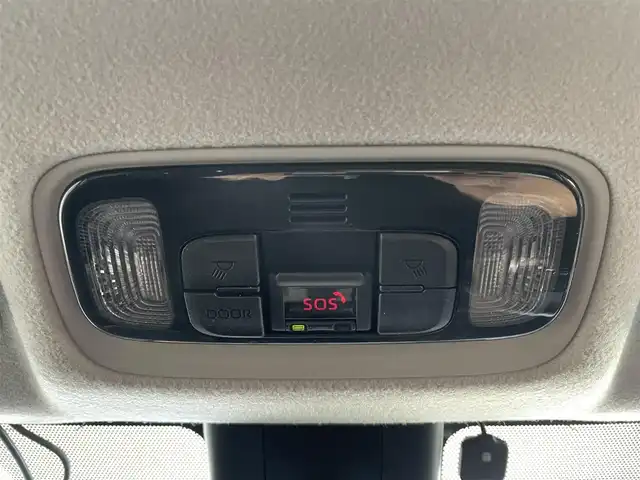 トヨタ ヤリスクロス ハイブリッド G 千葉県 2020(令2)年 6.9万km ブラックマイカ グレイッシュブルー 2トーン ワンオーナー/Toyota Safety Sense/・プリクラッシュセーフティ（歩行者［昼夜］・自転車運転者［昼］検知機能付衝突回避支援タイプ/ミリ波レーダー＋単眼カメラ方式）/・レーントレーシングアシスト［LTA］/・レーダークルーズコントロール（全車速追従機能付）/・オートマチックハイビーム［AHB］/・ロードサインアシスト［RSA］/パノラミックビューモニター/ディスプレイオーディオ/・AM/FM/Bluetoothオーディオ/デジタルメーター/ツートンカラー/ETC/前後ドラレコ/保証書/取扱説明書