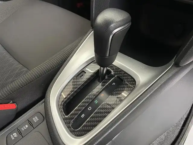 トヨタ ヤリスクロス ハイブリッド G 千葉県 2020(令2)年 6.9万km ブラックマイカ グレイッシュブルー 2トーン ワンオーナー/Toyota Safety Sense/・プリクラッシュセーフティ（歩行者［昼夜］・自転車運転者［昼］検知機能付衝突回避支援タイプ/ミリ波レーダー＋単眼カメラ方式）/・レーントレーシングアシスト［LTA］/・レーダークルーズコントロール（全車速追従機能付）/・オートマチックハイビーム［AHB］/・ロードサインアシスト［RSA］/パノラミックビューモニター/ディスプレイオーディオ/・AM/FM/Bluetoothオーディオ/デジタルメーター/ツートンカラー/ETC/前後ドラレコ/保証書/取扱説明書