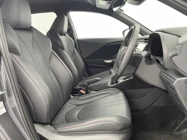 レクサス ＬＢＸ モリゾウ RR 宮城県 2025(令7)年 0.8万km グレーＭ 純正コネクティッドナビ/黒レザーシート/パノラミックビューモニター/ヘッドアップディスプレイ/ブレインドスポットモニター/リアクロストラフィックアラート/プリクラッシュセーフティ/オートハイビーム/クリアランスソナー/安心降車アシスト/運転席パワーシート/パワーバックドア/ビルトインETC2.0/フルセグTV/スマートフォン連携/レッドブレーキキャリパー/12.3インチTFT液晶式メーター/EXPERTモード/専用鋳造19インチAW/禁煙車