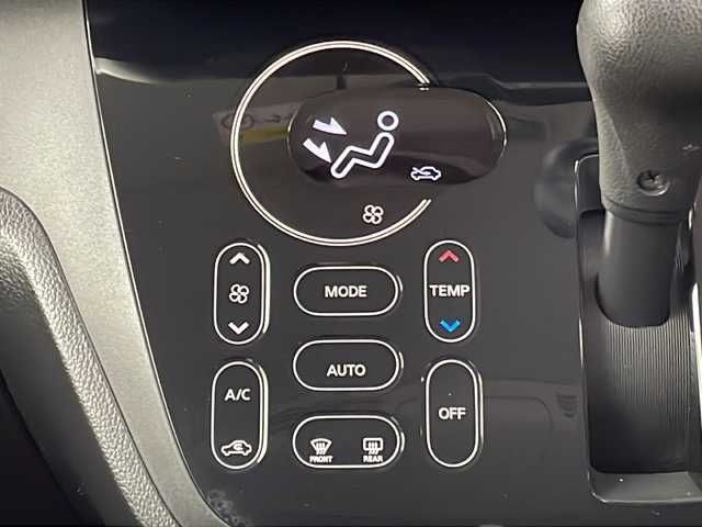 日産 デイズ ルークス ハイウェイスター Gターボ 大阪府 2018(平30)年 5.1万km オーシャンブルーP 純正7型ナビ/(フルセグTV/CD/DVD/AUX)/全方位カメラ/前方ドライブレコーダー/ETC/衝突軽減ブレーキ/横滑り防止装置/盗難防止装置/オートライト/オートマチックハイビーム/コーナーセンサー/アイドリングストップ/レーンキープアシスト/両側パワースライドドア/純正フロアマット/ターボ/スマートキー/地図カードなし