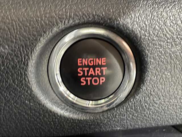 トヨタ シエンタ G クエロ 沖縄県 2018(平30)年 4.7万km ブラックマイカ 県外仕入れ/禁煙車/純正ナビ/・ＣＤ／ＤＶＤ/・Ｂｌｕｅｔｏｏｔｈ／フルセグＴＶ/モデリスタエアロ/バックカメラ/両側パワースライドドア/トヨタセーフティーセンス　/ステアリングスイッチ　/純正フロアマット