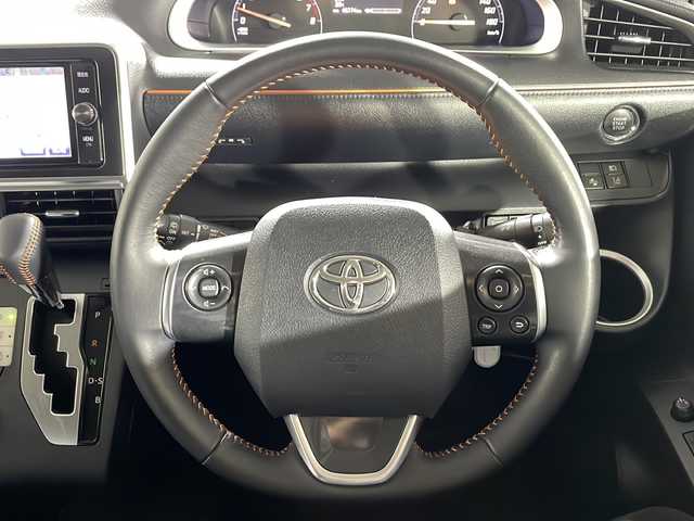 トヨタ シエンタ G クエロ 沖縄県 2018(平30)年 4.7万km ブラックマイカ 県外仕入れ/禁煙車/純正ナビ/・ＣＤ／ＤＶＤ/・Ｂｌｕｅｔｏｏｔｈ／フルセグＴＶ/モデリスタエアロ/バックカメラ/両側パワースライドドア/トヨタセーフティーセンス　/ステアリングスイッチ　/純正フロアマット