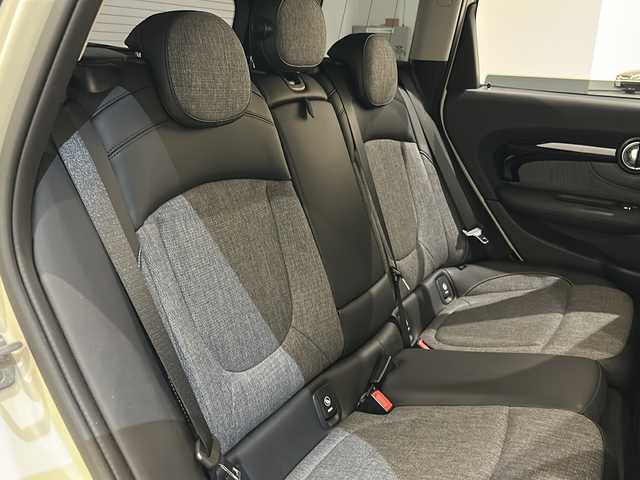 ＭＩＮＩ ＢＭＷ ミニ クラブマン クーパーD 新潟県 2022(令4)年 2.4万km ペッパー・ホワイト オプション/ドライビングアシストパッケージ/-リアビューカメラ/-パーキングアシストパッケージ/主要装備/インテリジェントセーフティ/純正HDDナビ/ETC/ドライブレコーダー/クルーズコントロール/純正17インチブラックアルミホイール/LEDヘッドライト/MTモード付きAT/ステアリングリモコン/アイドリングストップ/電動パーキングブレーキ