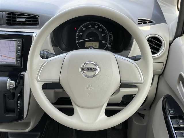 日産 デイズ X 道央・札幌 2016(平28)年 3.2万km モカブラウンP ４WD/純正ディーラーOPナビ/CD/SD/BT/フルセグ/衝突被害軽減ブレーキ/横滑り防止装置/マルチアラウンドモニター/D席シートヒーター/プッシュスタート/スマートキー/ハロゲンヘッドライト/ヘッドライトレベライザー/電動格納ミラー/ウィンカーミラー/純正フロアマット/ドアバイザー/社外AW付夏タイヤ積込/155/65/R14/2016年/山4mm