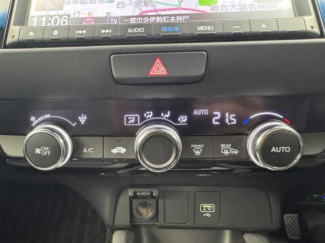 ホンダ フィット e:HEVネス 愛知県 2020(令2)年 2.2万km プラチナホワイトパール 純正ナビ/・CD/DVD/・FM/AM/・フルセグTV/・Music Rack/・SD/・USB/・Bluetooth/主要装備/・バックカメラ/・ＬＥＤヘッドライト/・前後ドライブレコーダー/・ホンダセンシング（安全運転支援）/・電動パーキング/・サイド＋カーテンエアバッグ/・１６インチ純正ＡＷ/・コーナーセンサー/・横滑り防止装置/・レーダークルコン/・ETC