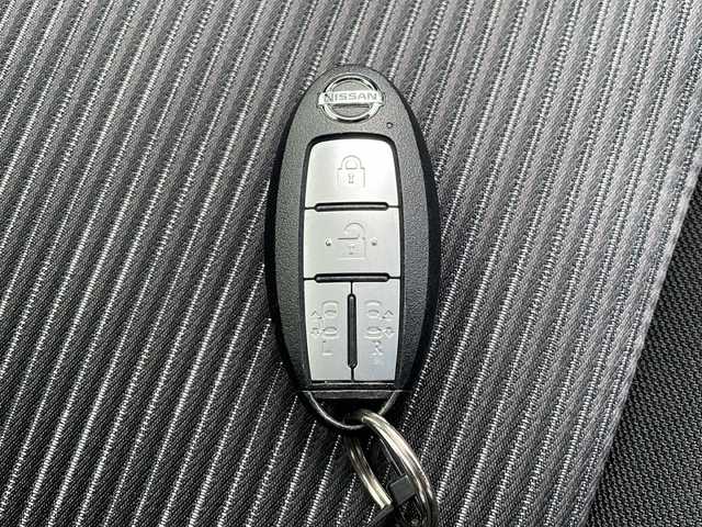 日産 セレナ e－パワー ハイウェイスター V 岐阜県 2020(令2)年 4.4万km ブリリアントホワイトパール 登録時走行距離：43246km/純正7インチSDナビ/フルセグテレビ・BT・DVD/アラウンドビューモニター/フリップダウンモニター/両側パワースライドドア/プロパイロット/追従付きクルーズコントロール/オートライト/LEDヘッドライト/フォグランプ/純正１５インチアルミホイール/取扱説明書/プッシュスタート/スマートキー