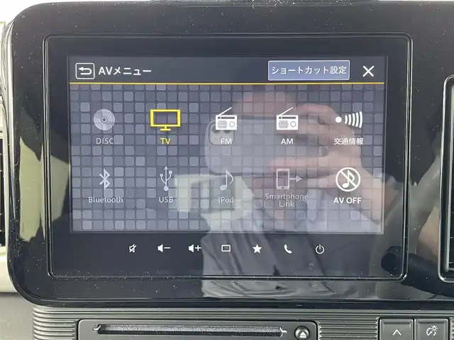 スズキ ワゴンＲ スマイル HYBRID X 宮城県 2023(令5)年 1.6万km ピュアホワイトP /4WD//純正9インチメモリナビ//CD/DVD/BT/HDMI/フルセグテレビ//AppleCarPlay/AndroidAuto//両側パワースライドドア//シートヒーターDN席//ヘッドアップディスプレイ//ビルトインETC//op純正15インチアルミホイール//純正フロアマット//デュアルカメラブレーキサポート//アラウンドビューモニター//レーントレーシングアシスト//レーダークルーズコントロール//パーキングセンサー//アイドリングストップ//スマートキーx2//社外14インチアルミスタッドレスタイヤ積込（2022年製）
