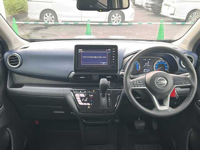 日産 デイズ ハイウェイスターX 茨城県 2022(令4)年 0.9万km ブラック 純正メーカーーナビ/AM/FM/フルセグTV/BT/バックカメラ/フロントカメラ/全方位カメラ/前後コーナーセンサー/盗難防止装置/衝突軽減システム/LEDオートライト/USBポート/アイドリングストップ/ステアリングスイッチ/スマートキー/プッシュスタート/ETC