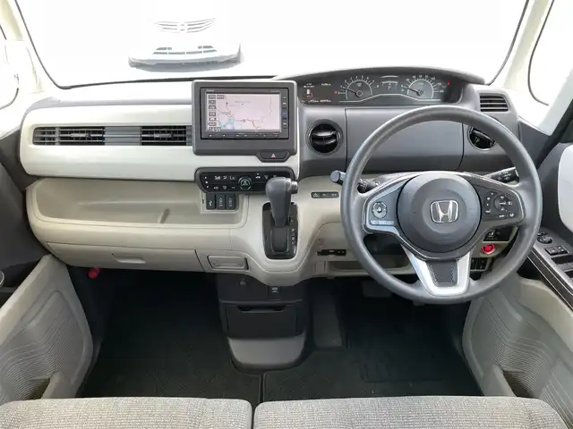 ホンダ Ｎ ＢＯＸ G L ホンダセンシング 愛媛県 2019(令1)年 4.6万km クリスタルブラックパール 純正ナビ(VXM-194Ci)/・CD/Bluetooth/USB/SD/バックカメラ/ビルトインETC/パワースライドドア /●Honda SENSING（衝突軽減ブレーキ〈CMBS〉/・誤発進抑制機能/・後方誤発進抑制機能/・歩行者事故低減ステアリング/・路外逸脱抑制機能/・ACC〈アダプティブ・クルーズ・コントロール〉/・LKAS〈車線維持支援システム〉/・オートハイビーム/・先行車発進お知らせ機能/・標識認識機能/●フルLEDヘッドライト/●チップアップ&ダイブダウン機構付スライドリアシート●360° スーパーUV・IRカット パッケージ/●ロールサンシェイド（リアドア）/電動格納ミラー/・ウィンカーミラー /ECON/プッシュスタート/・スペアキー/取扱説明書