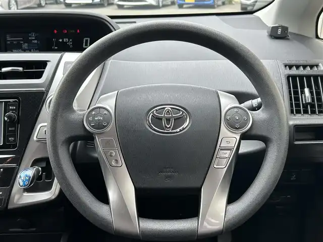 トヨタ プリウス α S 福島県 2015(平27)年 9.9万km アティチュードブラックマイカ (株)IDOMが運営する【じしゃロン福島店】の自社ローン専用車両になります。こちらは現金またはオートローンご利用時の価格です。自社ローンご希望の方は別途その旨お申付け下さい/純正ナビ/フルセグテレビ/ステアリングリモコン/ドアバイザー/ETC/コーナーセンサー/プッシュスタート/バックカメラ/運転モード切替/カーテンエアバッグ/純正ホイールカバー/社外AW積込