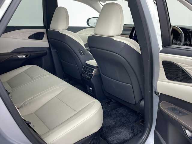 レクサス ＲＸ 450h+ バージョンL 山形県 2023(令5)年 2.5万km グレー ・４WD/・寒冷地仕様/・純正ナビ（TV＆BT＆miracast）/・全方位カメラ/・レクサスセーフティセンス/・レーダークルーズコントロール/・サンルーフ/・デジタルインナーミラー/・全席シートヒーター/・全席シートクーラー/・D席メモリシート/・ハーフレザーシート/・ステアリングスイッチ/・ステアリングヒーター/・パドルシフト/・パワーバックドア/・100V/・オートライト/・LEDヘッドライト/・スマートキー/・積込純正AW付サマータイヤ