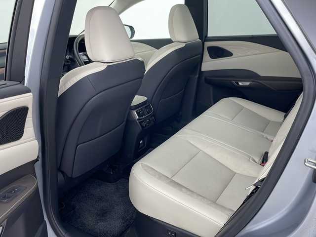 レクサス ＲＸ 450h+ バージョンL 山形県 2023(令5)年 2.5万km グレー ・４WD/・寒冷地仕様/・純正ナビ（TV＆BT＆miracast）/・全方位カメラ/・レクサスセーフティセンス/・レーダークルーズコントロール/・サンルーフ/・デジタルインナーミラー/・全席シートヒーター/・全席シートクーラー/・D席メモリシート/・ハーフレザーシート/・ステアリングスイッチ/・ステアリングヒーター/・パドルシフト/・パワーバックドア/・100V/・オートライト/・LEDヘッドライト/・スマートキー/・積込純正AW付サマータイヤ