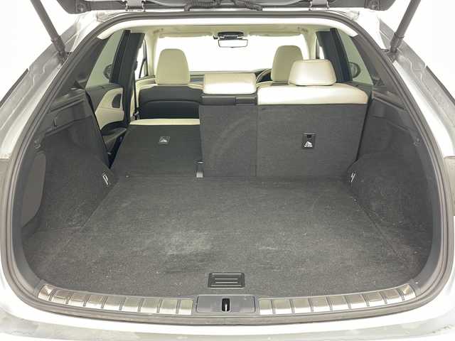 レクサス ＲＸ 450h+ バージョンL 山形県 2023(令5)年 2.5万km グレー ・４WD/・寒冷地仕様/・純正ナビ（TV＆BT＆miracast）/・全方位カメラ/・レクサスセーフティセンス/・レーダークルーズコントロール/・サンルーフ/・デジタルインナーミラー/・全席シートヒーター/・全席シートクーラー/・D席メモリシート/・ハーフレザーシート/・ステアリングスイッチ/・ステアリングヒーター/・パドルシフト/・パワーバックドア/・100V/・オートライト/・LEDヘッドライト/・スマートキー/・積込純正AW付サマータイヤ