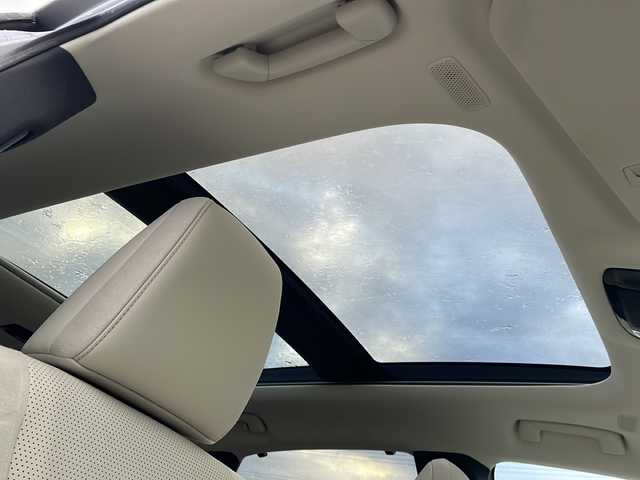 レクサス ＲＸ 450h+ バージョンL 山形県 2023(令5)年 2.5万km グレー ・４WD/・寒冷地仕様/・純正ナビ（TV＆BT＆miracast）/・全方位カメラ/・レクサスセーフティセンス/・レーダークルーズコントロール/・サンルーフ/・デジタルインナーミラー/・全席シートヒーター/・全席シートクーラー/・D席メモリシート/・ハーフレザーシート/・ステアリングスイッチ/・ステアリングヒーター/・パドルシフト/・パワーバックドア/・100V/・オートライト/・LEDヘッドライト/・スマートキー/・積込純正AW付サマータイヤ