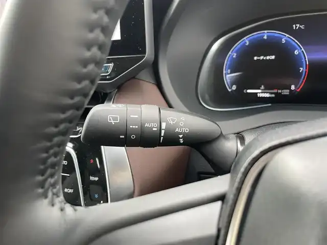 トヨタ ハリアー Z レザーパッケージ 福岡県 2023(令5)年 2万km プラチナホワイトパールマイカ モデリスタエアロ/JBLプレミアムサウンドシステム/純正ナビ（BT/フルセグ)/Bカメラ/電動リアゲート/レーダークルーズコントロール/LEDヘッドライト/オートマチックハイビーム/オートライト/レザーシート/DN席パワーシート/DN席エアシート/DN席シートヒーター/ステアリングヒーター/純正19インチAW/デジタルインナーミラー/ワイヤレス充電/オートブレーキホールド/BSM/横滑り防止装置/コーナーセンサー/レーンキープアシスト/盗難防止装置/衝突被害軽減システム/スマートキー/ETC2.0