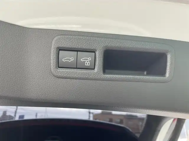 トヨタ ハリアー Z レザーパッケージ 福岡県 2023(令5)年 2万km プラチナホワイトパールマイカ モデリスタエアロ/JBLプレミアムサウンドシステム/純正ナビ（BT/フルセグ)/Bカメラ/電動リアゲート/レーダークルーズコントロール/LEDヘッドライト/オートマチックハイビーム/オートライト/レザーシート/DN席パワーシート/DN席エアシート/DN席シートヒーター/ステアリングヒーター/純正19インチAW/デジタルインナーミラー/ワイヤレス充電/オートブレーキホールド/BSM/横滑り防止装置/コーナーセンサー/レーンキープアシスト/盗難防止装置/衝突被害軽減システム/スマートキー/ETC2.0