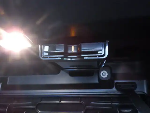 ボルボ ボルボ ＸＣ４０ プラス プロ B3 千葉県 2022(令4)年 2.9万km ライトブルー レーンキーピングエイド/純正ナビ/【Bluetooth接続】/【Apple CarPlay　Android Auto対応】/360°カメラ/ドライブレコーダー（前後撮影）/前席パワーシート/シートヒーター/革巻きステアリング/ステアリングスイッチ/ETC（2.0）/LEDヘッドライト/フォグライト/ウインカーミラー/コーナーセンサー/純正18インチアルミホイル/サイド/カーテンエアバッグ/クライメートパッケージ/スマートキー