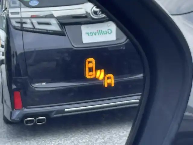トヨタ Ｃ－ＨＲ G 滋賀県 2022(令4)年 4.8万km ブラックマイカ 純正ディスプレイナビ/（AM/FM/DVD/USB/Miracast/Bluetooth）/BSM/ビルトインETC/バックカメラ/前後ドライブレコーダー/クルーズコントロール/プリクラッシュブレーキ/横滑り防止装置/標識検知機能/レーンキープアシスト/電子パーキングブレーキ/ブレーキホールド/シートヒーター/テレビキャンセラー/ハンズフリーフォン/ハーフレザーシート/革巻きステアリング/ステアリングスイッチ/電動格納ミラー/オートライト/オートマチックハイビーム/LEDヘッドライト/フロントフォグ/EVモード/プッシュスタート/スマートキー/純正ドアバイザー/純正フロアマット/パワーウインドウ/パワーステアリング