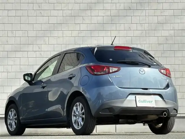 マツダ デミオ XD 岩手県 2015(平27)年 5.3万km ブルーリフレックスマイカ 禁煙車/ディーゼル/純正ナビ/→フルセグTV/Bluetooth/CD/DVD/FM/AM/ステアリングスイッチ/横滑り防止装置/〇プッシュスタート/〇電動格納ミラー/〇スマートキー/〇シガーソケット/トノカバー/USBポート