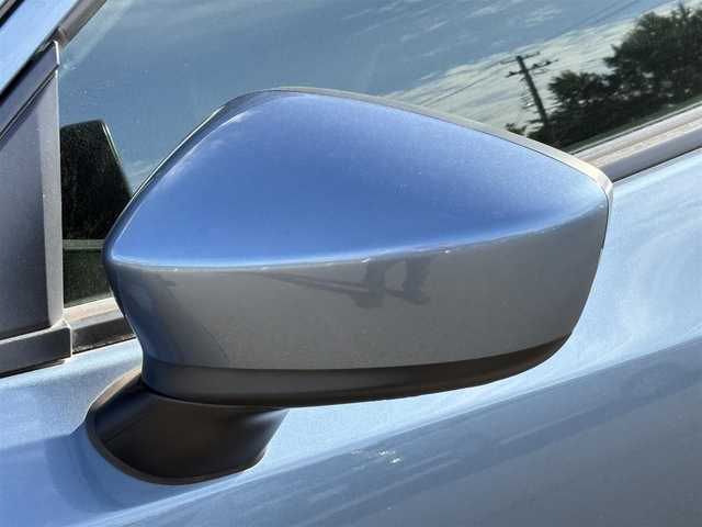 マツダ デミオ XD 千葉県 2015(平27)年 5.3万km ブルーリフレックスマイカ 禁煙車/ディーゼル/純正ナビ/→フルセグTV/Bluetooth/CD/DVD/FM/AM/ステアリングスイッチ/横滑り防止装置/〇プッシュスタート/〇電動格納ミラー/〇スマートキー/〇シガーソケット/トノカバー/USBポート