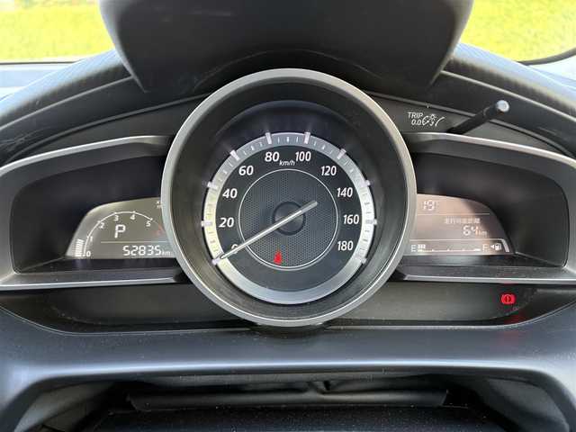 マツダ デミオ XD 千葉県 2015(平27)年 5.3万km ブルーリフレックスマイカ 禁煙車/ディーゼル/純正ナビ/→フルセグTV/Bluetooth/CD/DVD/FM/AM/ステアリングスイッチ/横滑り防止装置/〇プッシュスタート/〇電動格納ミラー/〇スマートキー/〇シガーソケット/トノカバー/USBポート