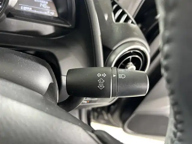 マツダ ＣＸ－３ 15S ツーリング 佐賀県 2020(令2)年 2.4万km ジェットブラックマイカ 純正ナビ/Bluetooth/AM/FM/バックカメラ/ETC/ドライブレコーダー/衝突被害軽減システム/AT誤発進抑制制御/ブラインドスポットモニター/パーキングセンサー/車線逸脱警報システム/LEDヘッドランプ/オートライト/ハイビームコントロール/純正１６インチアルミホイール/オートエアコン/アドバンストキーレスエントリーシステム/保証書/取扱説明書/スペアキー１本