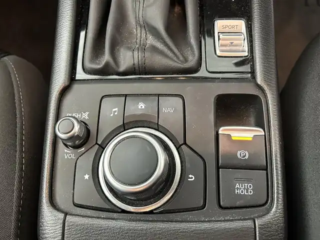 マツダ ＣＸ－３ 15S ツーリング 佐賀県 2020(令2)年 2.4万km ジェットブラックマイカ 純正ナビ/Bluetooth/AM/FM/バックカメラ/ETC/ドライブレコーダー/衝突被害軽減システム/AT誤発進抑制制御/ブラインドスポットモニター/パーキングセンサー/車線逸脱警報システム/LEDヘッドランプ/オートライト/ハイビームコントロール/純正１６インチアルミホイール/オートエアコン/アドバンストキーレスエントリーシステム/保証書/取扱説明書/スペアキー１本