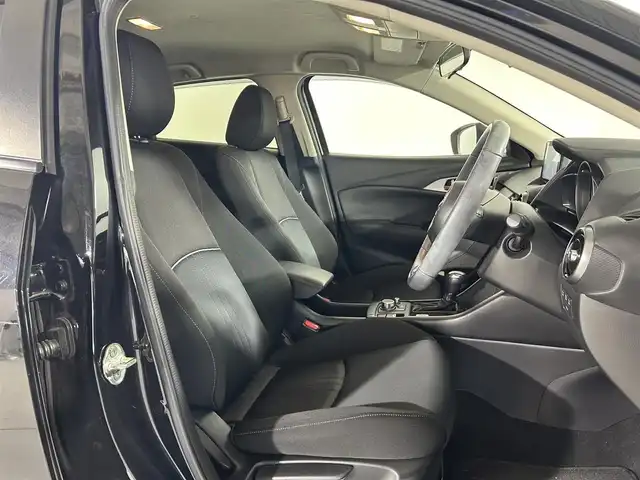 マツダ ＣＸ－３ 15S ツーリング 佐賀県 2020(令2)年 2.4万km ジェットブラックマイカ 純正ナビ/Bluetooth/AM/FM/バックカメラ/ETC/ドライブレコーダー/衝突被害軽減システム/AT誤発進抑制制御/ブラインドスポットモニター/パーキングセンサー/車線逸脱警報システム/LEDヘッドランプ/オートライト/ハイビームコントロール/純正１６インチアルミホイール/オートエアコン/アドバンストキーレスエントリーシステム/保証書/取扱説明書/スペアキー１本