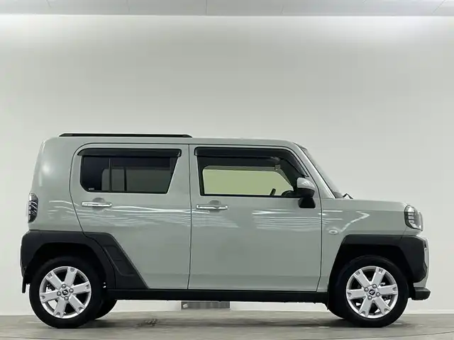 ダイハツ タフト G クロムベンチャー 埼玉県 2023(令5)年 1.9万km セラミックグリーンM ガラスルーフ　ナビ　Ｂカメラ　温シート　ＥＴＣ　Ｂｌｕｅｔｏｏｔｈ　コーナーセンサー　オートハイビーム　衝突軽減システム　電子パーキング　カーテンエアバッグ　禁煙車　ドライブレコーダー　ＵＳＢ
