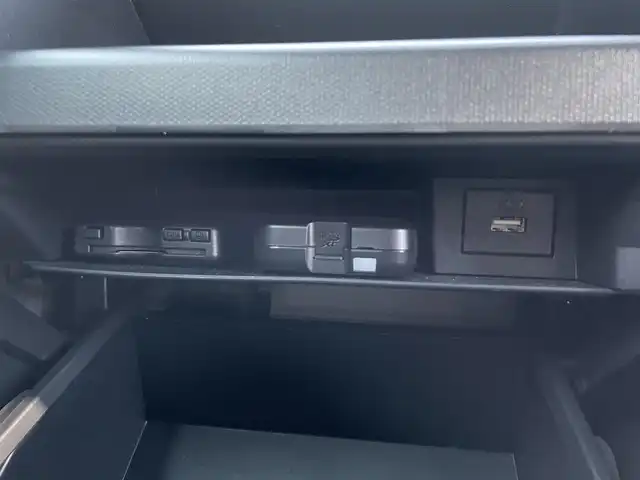 ダイハツ タフト G クロムベンチャー 埼玉県 2023(令5)年 1.9万km セラミックグリーンM ガラスルーフ　ナビ　Ｂカメラ　温シート　ＥＴＣ　Ｂｌｕｅｔｏｏｔｈ　コーナーセンサー　オートハイビーム　衝突軽減システム　電子パーキング　カーテンエアバッグ　禁煙車　ドライブレコーダー　ＵＳＢ