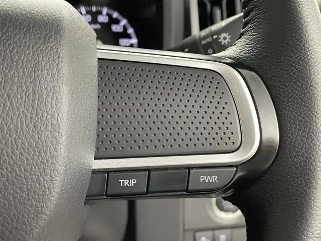 ダイハツ タフト G クロムベンチャー 埼玉県 2023(令5)年 1.9万km セラミックグリーンM ガラスルーフ　ナビ　Ｂカメラ　温シート　ＥＴＣ　Ｂｌｕｅｔｏｏｔｈ　コーナーセンサー　オートハイビーム　衝突軽減システム　電子パーキング　カーテンエアバッグ　禁煙車　ドライブレコーダー　ＵＳＢ