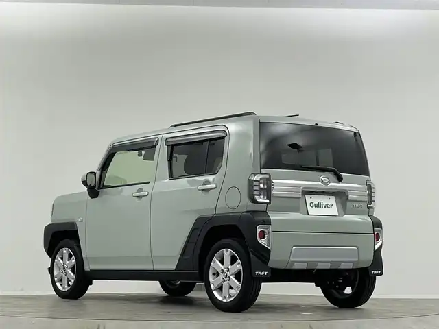 ダイハツ タフト G クロムベンチャー 埼玉県 2023(令5)年 1.9万km セラミックグリーンM ガラスルーフ　ナビ　Ｂカメラ　温シート　ＥＴＣ　Ｂｌｕｅｔｏｏｔｈ　コーナーセンサー　オートハイビーム　衝突軽減システム　電子パーキング　カーテンエアバッグ　禁煙車　ドライブレコーダー　ＵＳＢ