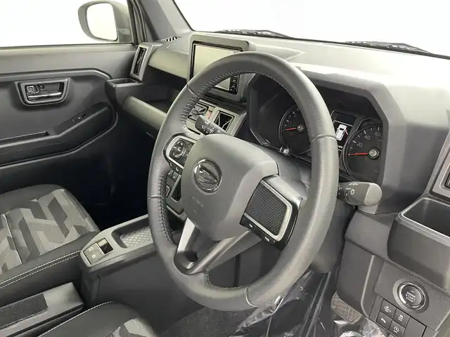 ダイハツ タフト G クロムベンチャー 埼玉県 2023(令5)年 1.9万km セラミックグリーンM ガラスルーフ　ナビ　Ｂカメラ　温シート　ＥＴＣ　Ｂｌｕｅｔｏｏｔｈ　コーナーセンサー　オートハイビーム　衝突軽減システム　電子パーキング　カーテンエアバッグ　禁煙車　ドライブレコーダー　ＵＳＢ