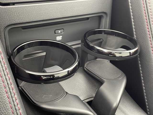 マツダ ロードスター S レザーパッケージ 愛知県 2016(平28)年 1.7万km ソウルレッドプレミアムメタリック /純正ナビ　//ＣＤ　ＤＶＤ　ＢＴ　フルセグＴＶ　AUX　AM FM//ＢＯＳＥサウンドシステム　//ＵＳＢ　//レザーシート//運転席シートヒーター　//助手席シートヒーター//ＥＴＣ　//ＬＥＤヘッドライト　//オートライト　//オートハイビーム//オートワイパー//ブラインドスポットモニター//車線逸脱警報システム//スペアキー//純正フロアマット//取扱説明書