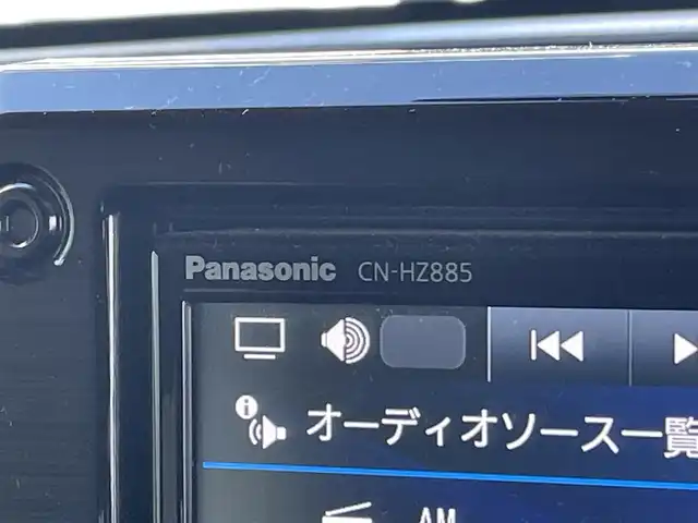 スズキ ジムニー XL 東京都 2023(令5)年 2.5万km シフォンアイボリーM ９インチナビ　/フルセグＴＶ　/Ｂｌｕｅｔｏｏｔｈ　/バックカメラ　/ＣＤ　/ＤＶＤ　/ラバーマット　/ドライブレコーダー　/ＥＴＣ　/ステアリングスイッチ　/純正アルミホイール　/ＡＢＳ　/横滑り防止装置　/レーンアシスト