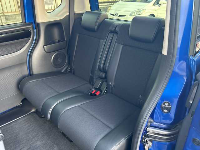 ホンダ Ｎ ＢＯＸ カスタム G ターボSSパッケージ 埼玉県 2016(平28)年 7.1万km ブリリアントスポーティブルーメタリック2トーン (株)IDOMが運営する【じしゃロン熊谷店】の自社ローン専用車両になりますこちらは現金またはオートローンご利用時の価格です。自社ローンご希望の方は別途その旨お申付け下さい/純正ナビ　VXM-174VFXi/（フルセグTV/Bluetooth/CD/DVD/AM/FM）/ETC/バックカメラ/両側パワースライドドア/クルーズコントロール/前席シートヒーター/パドルシフト/純正フロアマット/純正15インチAW