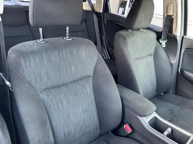 ホンダ シャトル ハイブリッド ホンダセンシング 長崎県 2020(令2)年 1.9万km シャイニンググレーM HONDAインターナビ(FM/AM/CD/USB/BTオーディオ)/バックカメラ/プッシュスタート/スマートキー/ステアリングスイッチ/レーダークルーズコントロール/ビルトインETC/ナビ連動型ドラレコ/純正フロアマット/ABS/VSA/LKAS/路外逸脱抑制システム/CMBS/ヘッドライトレベリングダイヤル/SRSエアバッグ/ISOFIX/取説/保証書