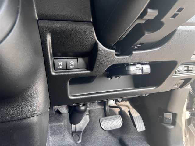 スズキ スペーシア カスタム HYBRID XS ターボ 広島県 2024(令6)年 0.7万km スチールシルバーM ワンオーナー/純正メーカーオプション9インチナビ/・スズキコネクト/・フルセグTV/・Bluetooth/・全方位&バックカメラ/スズキセーフティーサポート/・デュアルセンサーブレーキサポート2/・誤発進抑制機能（前後）/・アダプティブクルーズコントロール/・車線逸脱警報&抑制機能/・車線維持支援機能/・ふらつきお知らせ機能/・標識認識機能/・ハイビームアシスト/コーナーセンサー/両側パワースライドドア/フルLEDヘッドライト/ハーフレザー調シート/・シートヒーター（D/N席）/ドライブレコーダー/ビルトインETC