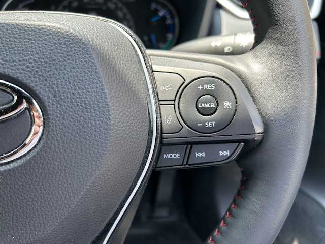 トヨタ ＲＡＶ４ ＰＨＶ ブラックトーン 東京都 2021(令3)年 4.1万km アティチュードブラックマイカ/ダークブルーマイカ 2トーン 登録時走行40864km/ワンオーナー/セーフティセンス/・プリクラッシュセーフティ/・レーントレーシングアシスト/・レーダークルーズコントロール/・オートマチックハイビーム/・ロードサインアシスト/モデリスタエアロ/パノラマムーンルーフ/純正メモリーナビ・フルセグTV/パノラミックビューモニター/デジタルインナーミラー/黒革シート（合皮）/前席パワーシート/前席シートベンチレーション＆シートヒーター/ハンズフリーパワーバックドア/インテリジェントクリアランスソナー/おくだけ充電/ビルトインETC2.0/前後ドライブレコーダー/アクセサリーコンセント/LEDライト/R4.5.6.7年記録簿/保証書・取説/スペアキー