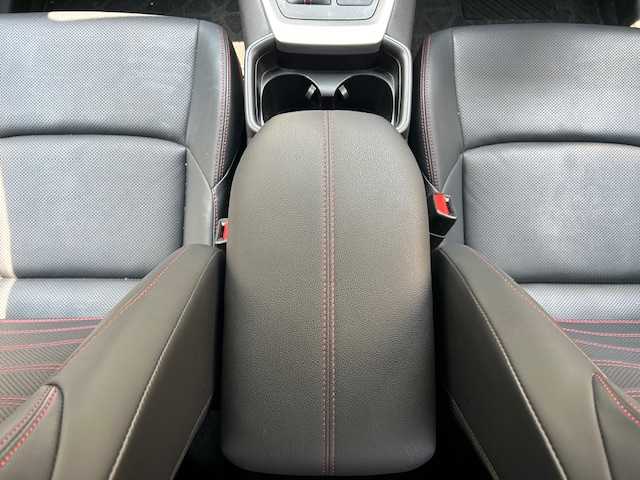 トヨタ ＲＡＶ４ ＰＨＶ ブラックトーン 東京都 2021(令3)年 4.1万km アティチュードブラックマイカ/ダークブルーマイカ 2トーン 登録時走行40864km/ワンオーナー/セーフティセンス/・プリクラッシュセーフティ/・レーントレーシングアシスト/・レーダークルーズコントロール/・オートマチックハイビーム/・ロードサインアシスト/モデリスタエアロ/パノラマムーンルーフ/純正メモリーナビ・フルセグTV/パノラミックビューモニター/デジタルインナーミラー/黒革シート（合皮）/前席パワーシート/前席シートベンチレーション＆シートヒーター/ハンズフリーパワーバックドア/インテリジェントクリアランスソナー/おくだけ充電/ビルトインETC2.0/前後ドライブレコーダー/アクセサリーコンセント/LEDライト/R4.5.6.7年記録簿/保証書・取説/スペアキー