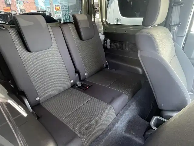 スズキ ジムニー シエラ JC 茨城県 2022(令4)年 2.9万km ジャングルグリーン ナビ（AM.FM.DVD.USB.BT）/車線逸脱警報/デュアルセンサーブレーキ/ヒルディセントコントロールスイッチ/トランスファーレバー/シートヒーター/電動格納式ミラー/スタッドレス付き/バックカメラ/社外マフラー/社外ホイール