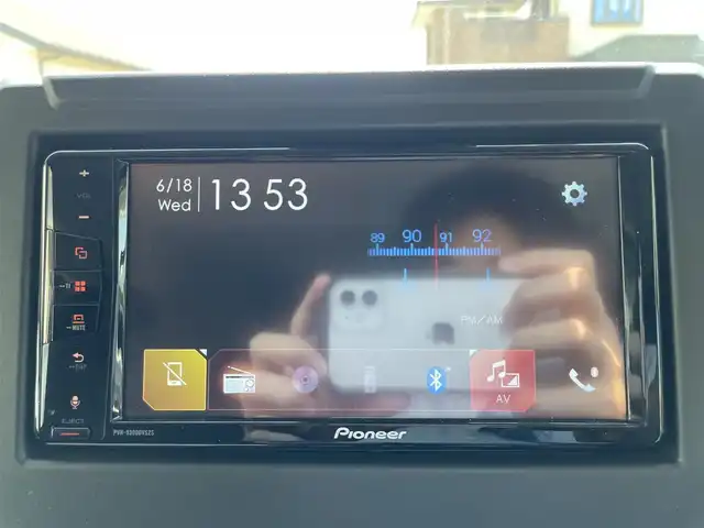 スズキ ジムニー シエラ JC 茨城県 2022(令4)年 2.9万km ジャングルグリーン ナビ（AM.FM.DVD.USB.BT）/車線逸脱警報/デュアルセンサーブレーキ/ヒルディセントコントロールスイッチ/トランスファーレバー/シートヒーター/電動格納式ミラー/スタッドレス付き/バックカメラ/社外マフラー/社外ホイール