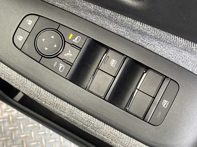 日産 オーラ G レザーエディション 栃木県 2022(令4)年 2.6万km ミッドナイトブラック/サンライズカッパー 純正ナビ/（フルセグTV/Bluetooth/USB/AppleCarPlay）/寒冷地仕様/BOSEサウンド/プロパイロット/全方位カメラ/バックカメラ/フロントカメラ/サイドカメラ/ステアリングヒーター/前方ドライブレコーダー/前後クリアランスソナー